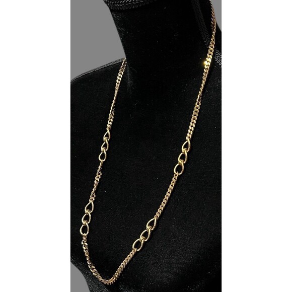 Vintage Monet Chunky Gold Tone Chain Necklace 30” Signed Statement Link Jewelry - Picture 2 of 3